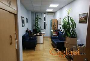 Poslovni prostor 145m2 u Radnickoj-Novi Sad