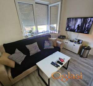 KOMPAKTAN JEDNOIPOSOBAN, VEOMA POVOLJAN!