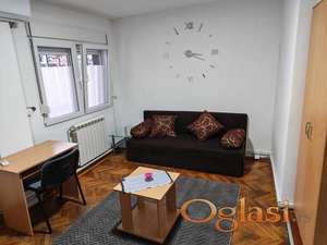 Sarajevska,dvosoban renoviran,useljiv ID#19131