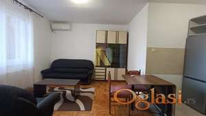 Komforan dvosoban stan na Novoj Detelinari