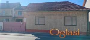 Prodajem kuću u Rumi, na odličnoj lokaciji