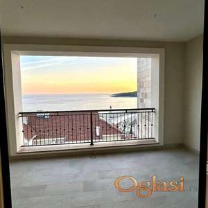 Hitna prodaja gotovog stana u Iris residence – Luštica Bay Marina Village