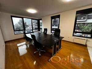 Reprezentativan poslovni prostor od 65m2 u novoj zgradi