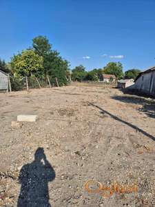 Plac u Kisaču 687m2, Hitno!