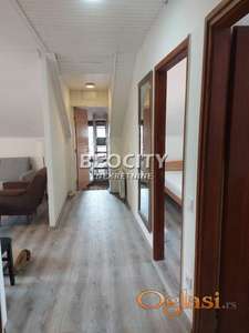 Vračar, Južni bulevar, , 3.0, 65m2 Stan u kući, bašta