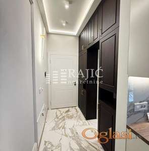 Luksuzan-Zmaja od Noćaja(Knez Mihailova)100m2,4.0 #4625