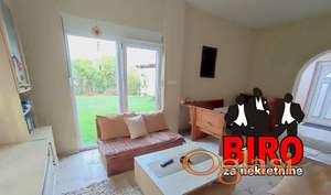 ~POVOLJNO! PREDIVAN stan na mirnoj lokaciji~