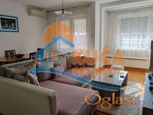 Izdaje se odličan stan na Somborskom Bulevaru, 42m2