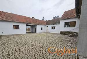 Ruma kuca 320m2 sa pomocnim objektima i lokalom