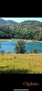 Tara /Zaovine placevi sa pogledom na jezero.