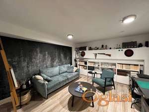 Poslovni prostor sa garažnim mestom ID#2598