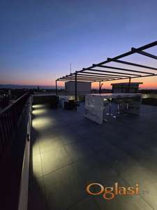 Izdajem penthouse u Novom Sadu 4 sobe 88m2 terasa 180m2