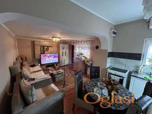 Odličan dvorišni stan-Klisa