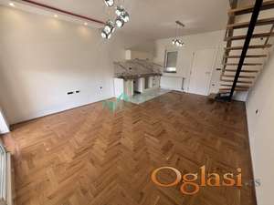 Duplex sa privatnim dvorištem i dva parking mesta! 