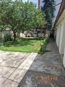 ODMAH USELJIVA KUCA ,PODBARA