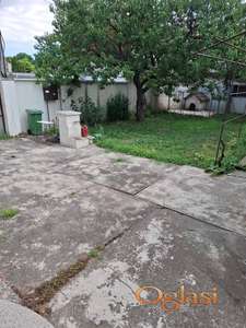 ODMAH USELJIVA KUCA ,PODBARA