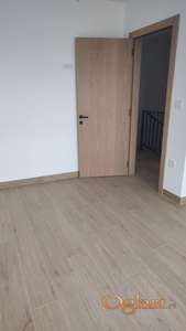 Kuća u Solarnoj dolini,neuseljavana