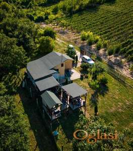 Kuća sa imanjem na divnom mestu