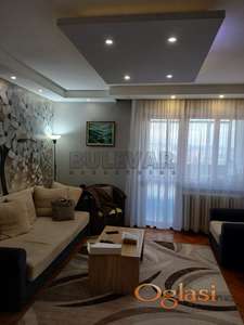 Četvorosoban stan u soliteru na Maloj Vagi od 91 m²