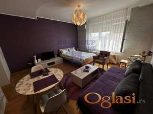 Garsonjera 29m2 Podbara