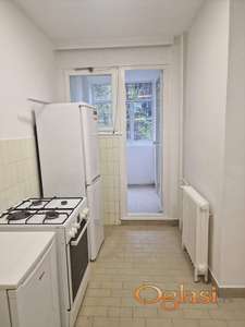 Petosoban stan sa dva toaleta i dve terase - retko u ponudi!