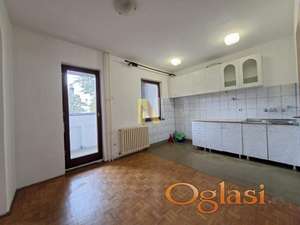 RUMENAČKA 95m2- STAN/POSLOVNI PROSTOR