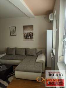 Dvosoban stan 47 m², Bulevar Oslobođenja, Novi Sad