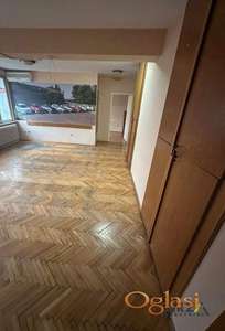  LOKAL OD TRI PROSTORIJE NADOMAK BULEVARA