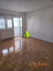 Garsonjera u novoj zgradi na odličnoj lokaciji u centru ID#7433