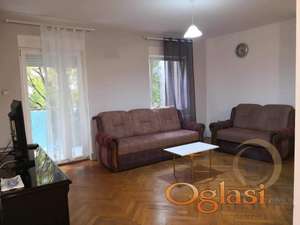 <p style="margin-bottom: 1rem; line-height: 1.6em; padding: 0px; border: none; outline: none;">DVOSOBAN KOMFORAN PET FRIENDLY STAN, CENTAR