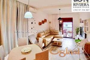 Na prodaju luksuzan dvosoban stan Dobrota Kotor