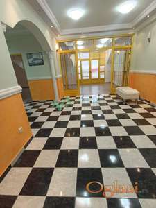 Sremska Kamenica stambeno - poslovni objekat  na glavnom putu ! 