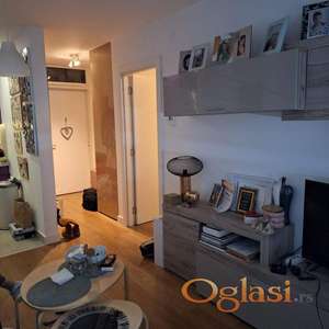 Vracar,lux,2.0,uknjizen ID#1711