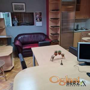 NAMEŠTEN POSLOVNI PROSTOR, BULEVAR OSLOBOĐENJA