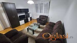 Dvosoban namešten stan u mirnom delu Grbavice