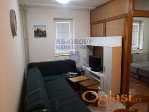 Jednoiposoban stan na Bulevaru!