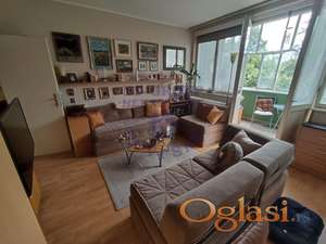 Komforan dvosoban stan!