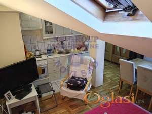 Odlicna garosnjera u blizini Bulevara Oslobodjenja!