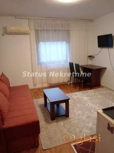 Salajka-Useljiva Nameštena Garsonjera 24 m2 sa Parking Mestom-Zakupnina 260e-065/385 8880