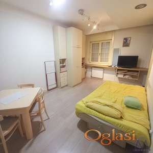 Stan NOVI SAD,CENTAR,kv: 27, € 88000, ID: 1019450