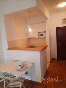 *Dvosoban stan na LIMANU 3- 450e*