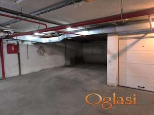 Garazno mesto 13m2 kod Ada Malla