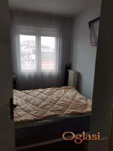 Trosoban stan na prodaju