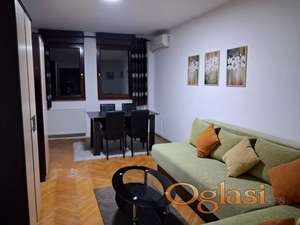 NOVI SAD - SAJAM - 44m2 - 350 evra