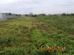 Odličan gradjevinski plac u Veterniku.