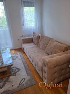 Moderno opremljen stan 500 e