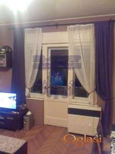 Odličan stan u Cara Dušana! 74m2