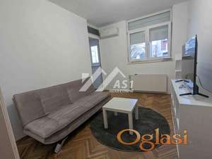 Izdajem lep renoviran dvosoban stan na Grbavici !!! ID#7040
