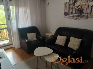 LEP STAN ,ODLIČNA LOKACIJA