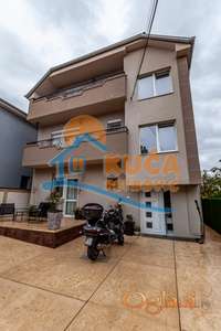 Luksuzna porodična kuća, 290m2, Ledena Stena